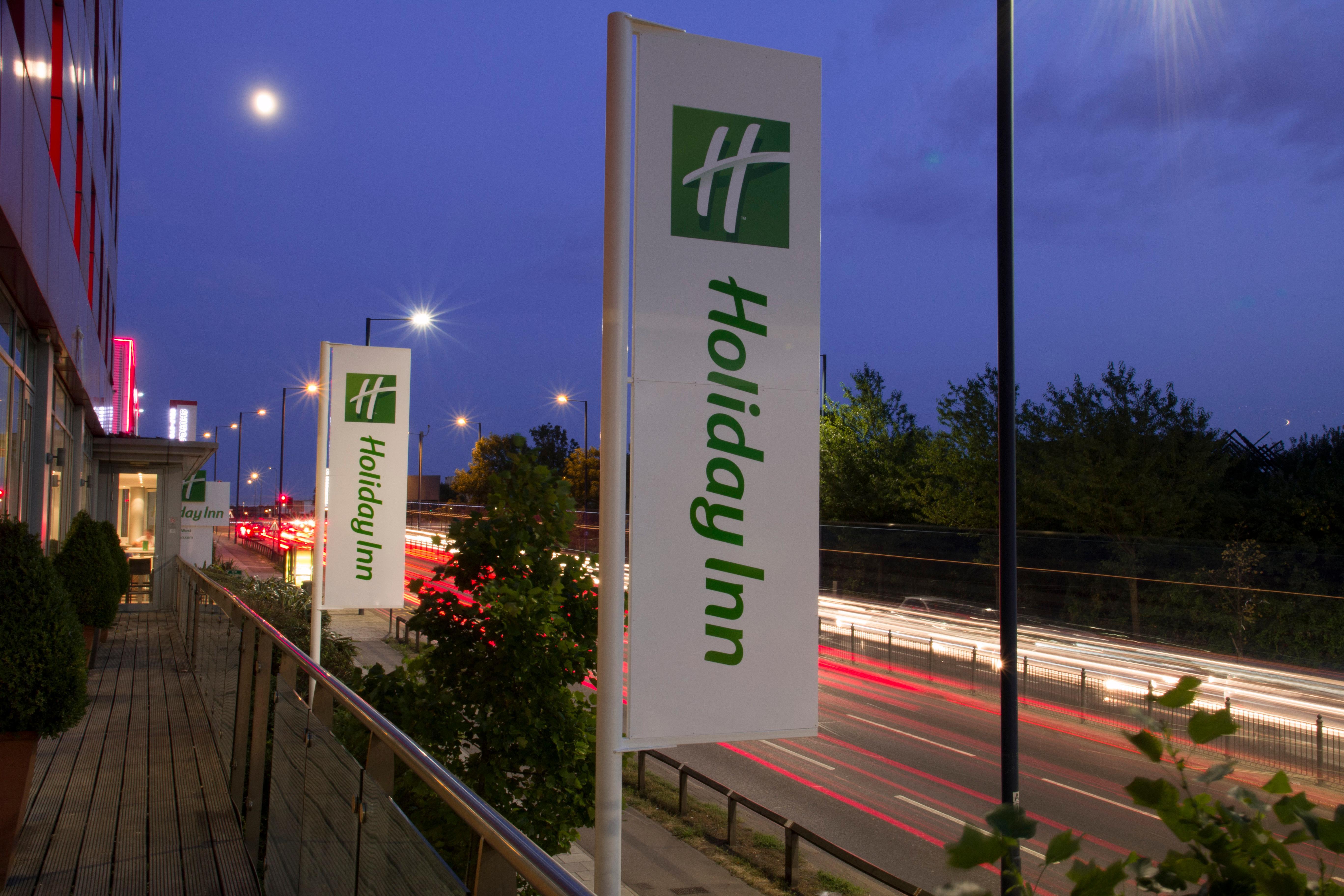 Holiday Inn London West, An Ihg Hotel Kültér fotó